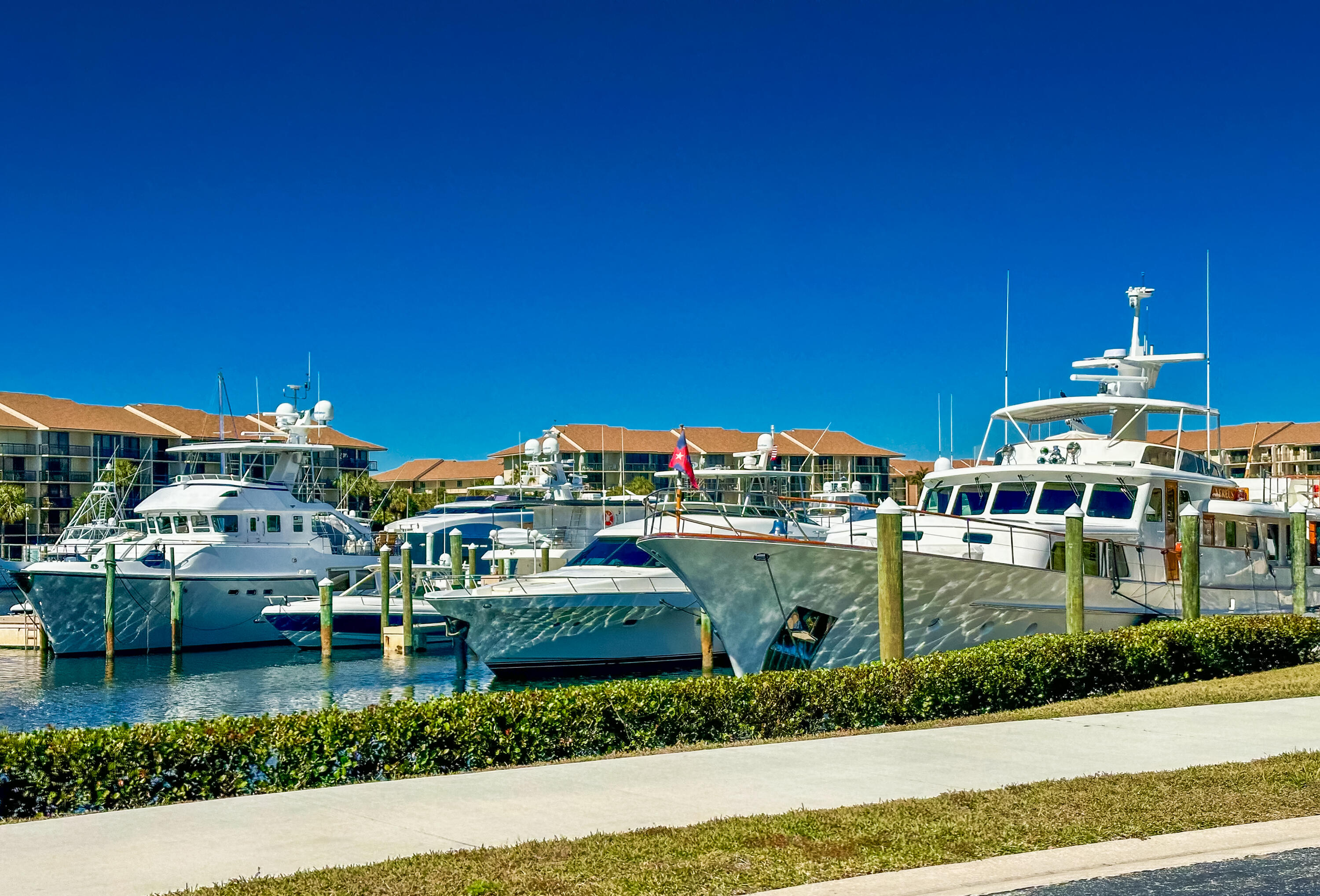 901 Seafarer #302 Jupiter, FL 33477