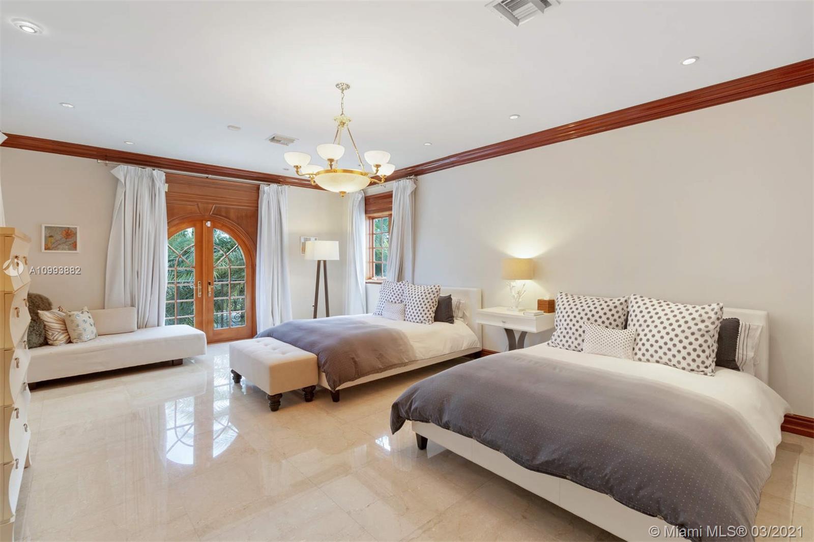 Gables Estates Miami Real Estate