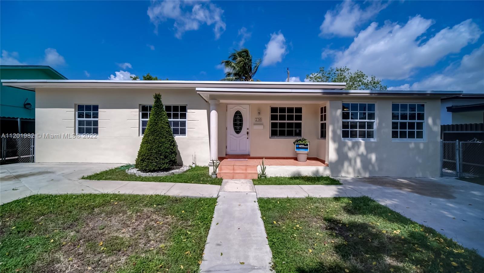230 SW 52nd Ave
