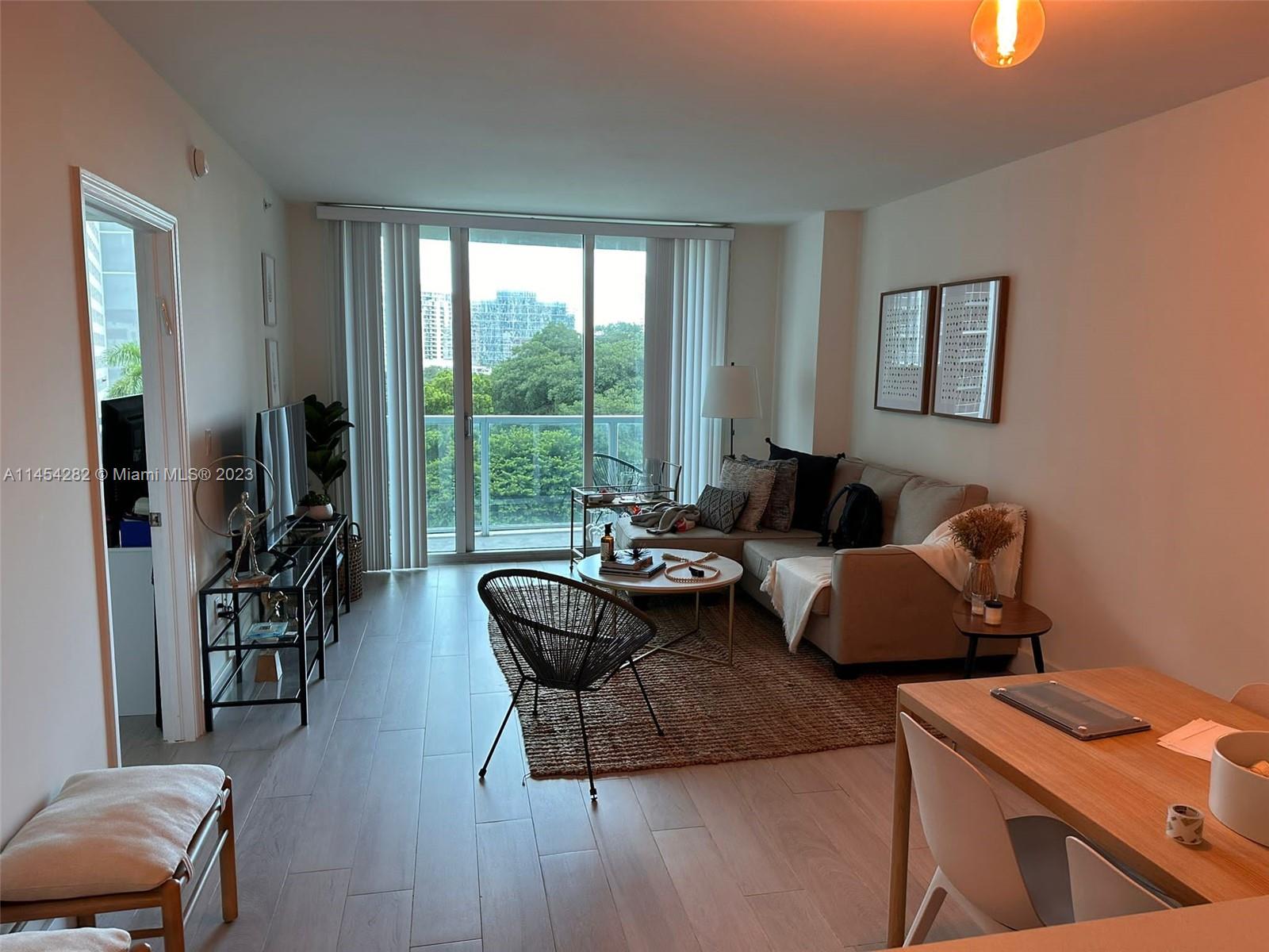 image 500 Brickell East0