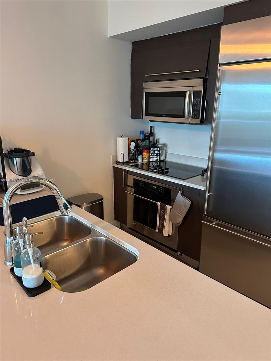 image 500 Brickell East6