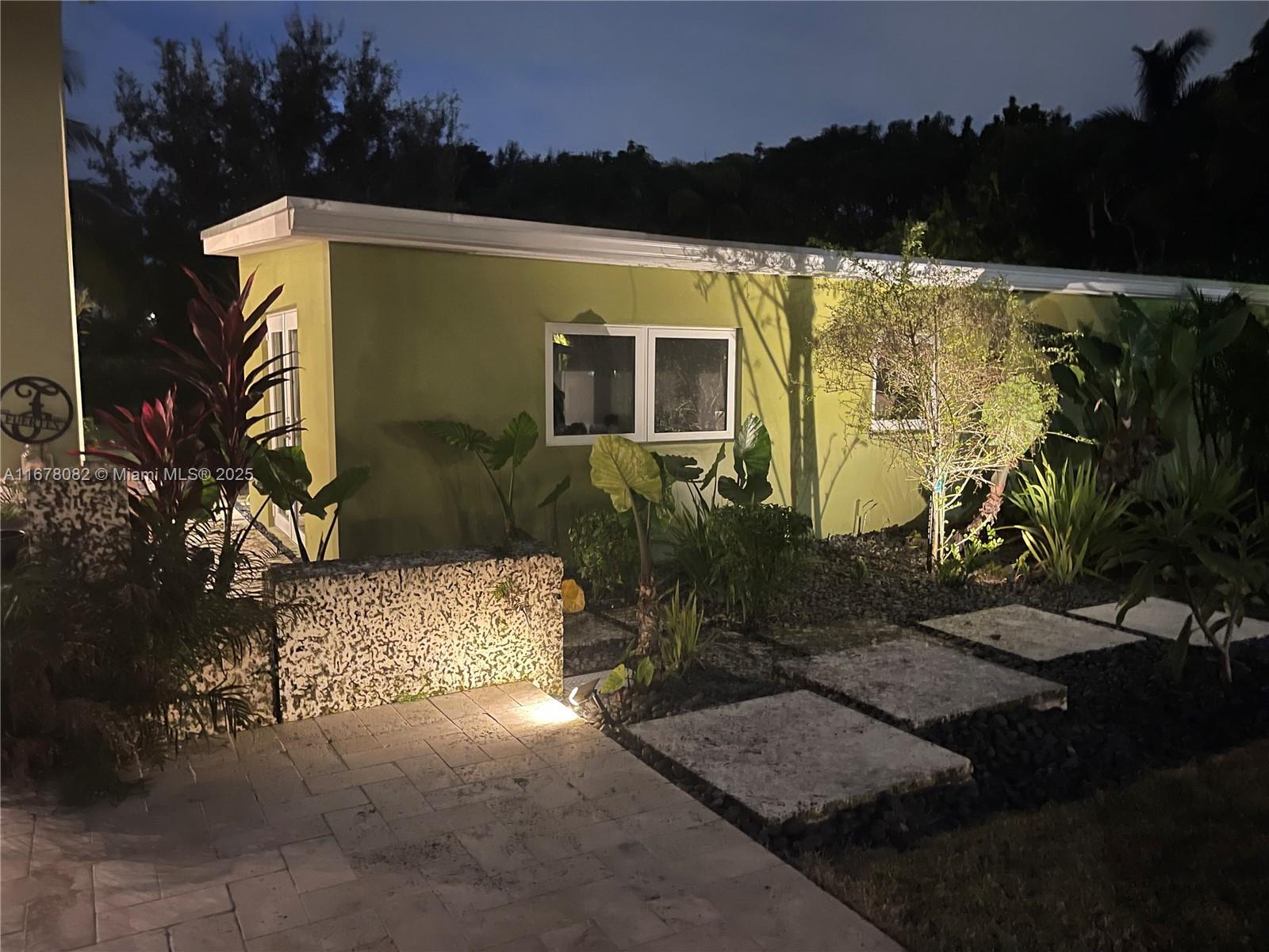 9234 SW 112th St Miami, FL 33176