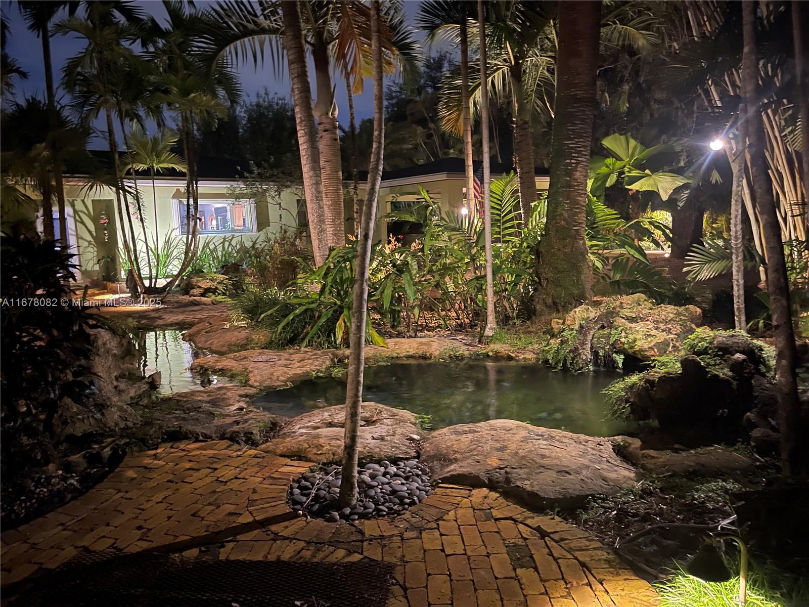 9234 SW 112th St Miami, FL 33176