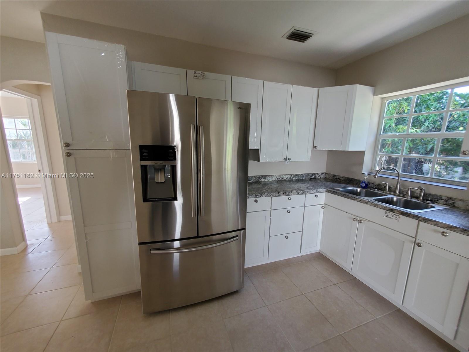 70 NW 33rd St Miami, FL 33127