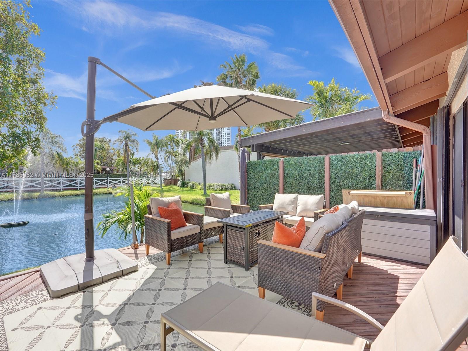 2667 S Parkview Dr Hallandale Beach, FL 33009