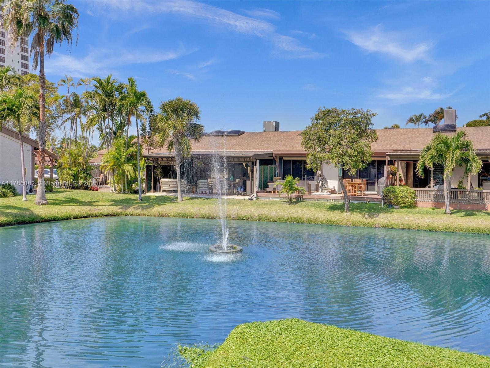 2667 S Parkview Dr Hallandale Beach, FL 33009