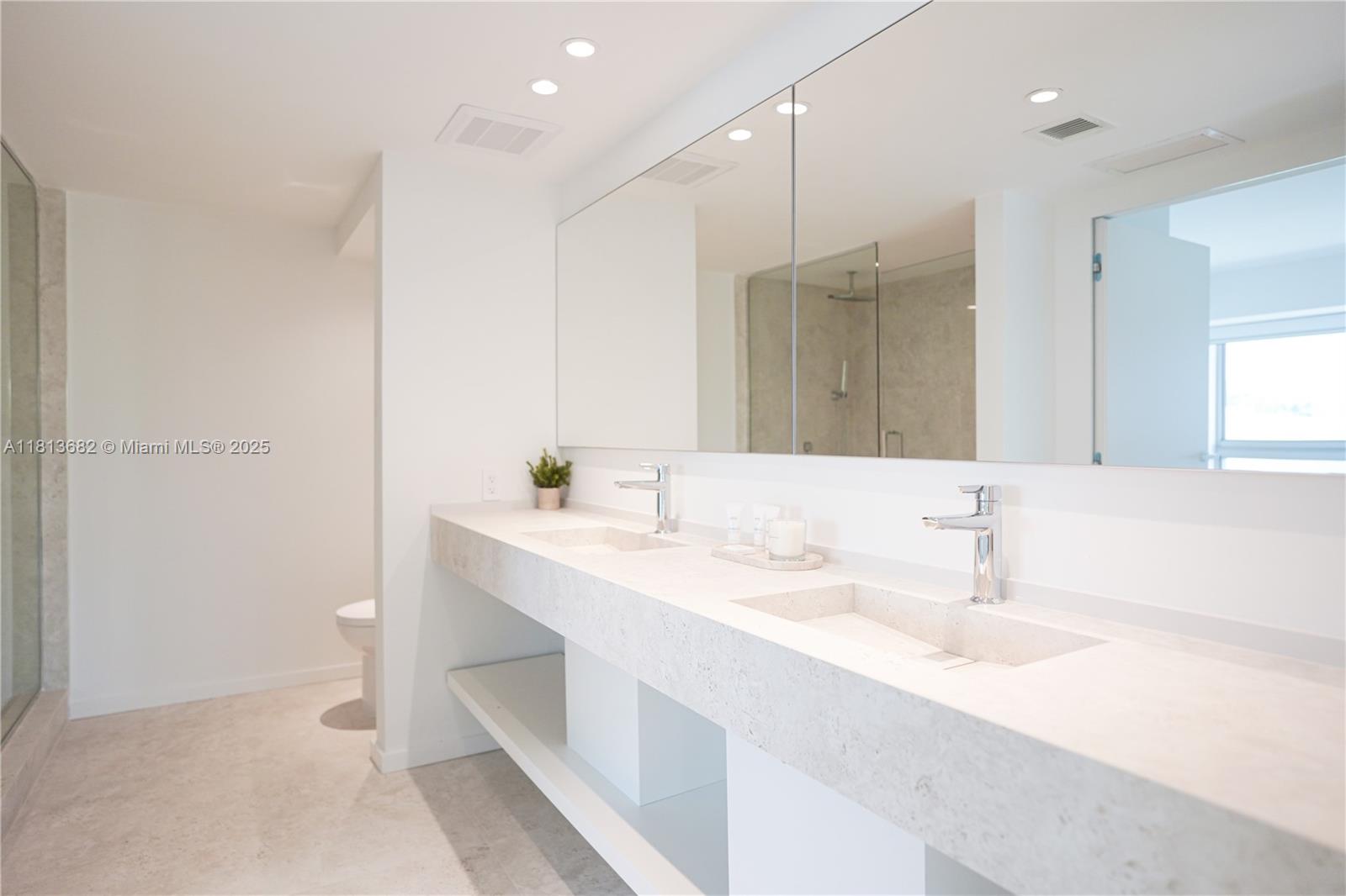 10250 Collins Ave #PH1 Bal Harbour, FL 33154