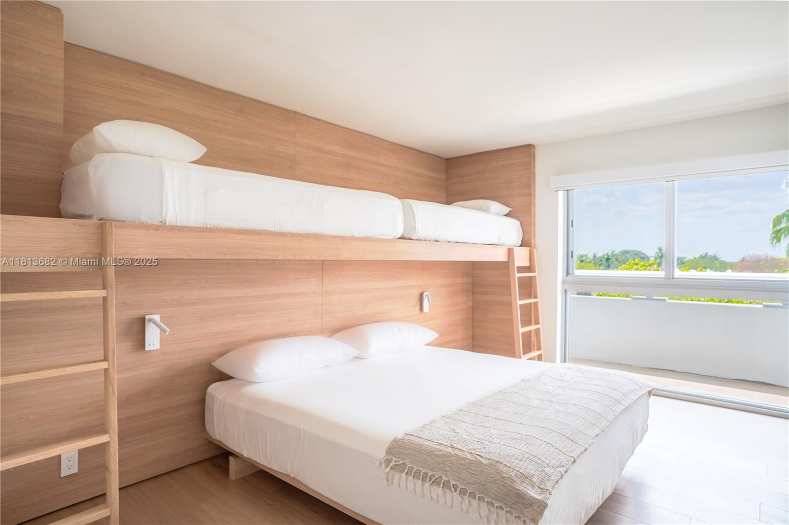 10250 Collins Ave #PH1 Bal Harbour, FL 33154