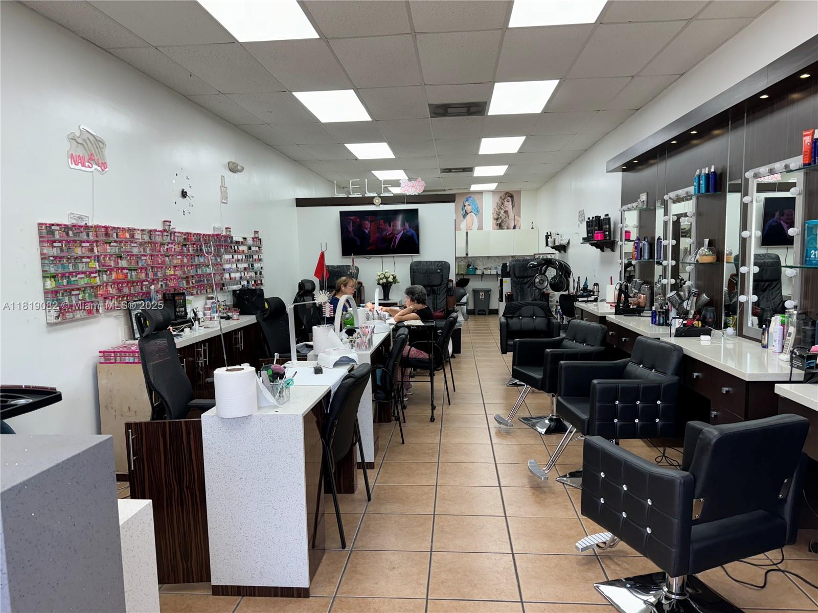 3553 W 76th St,Hialeah, FL 33018