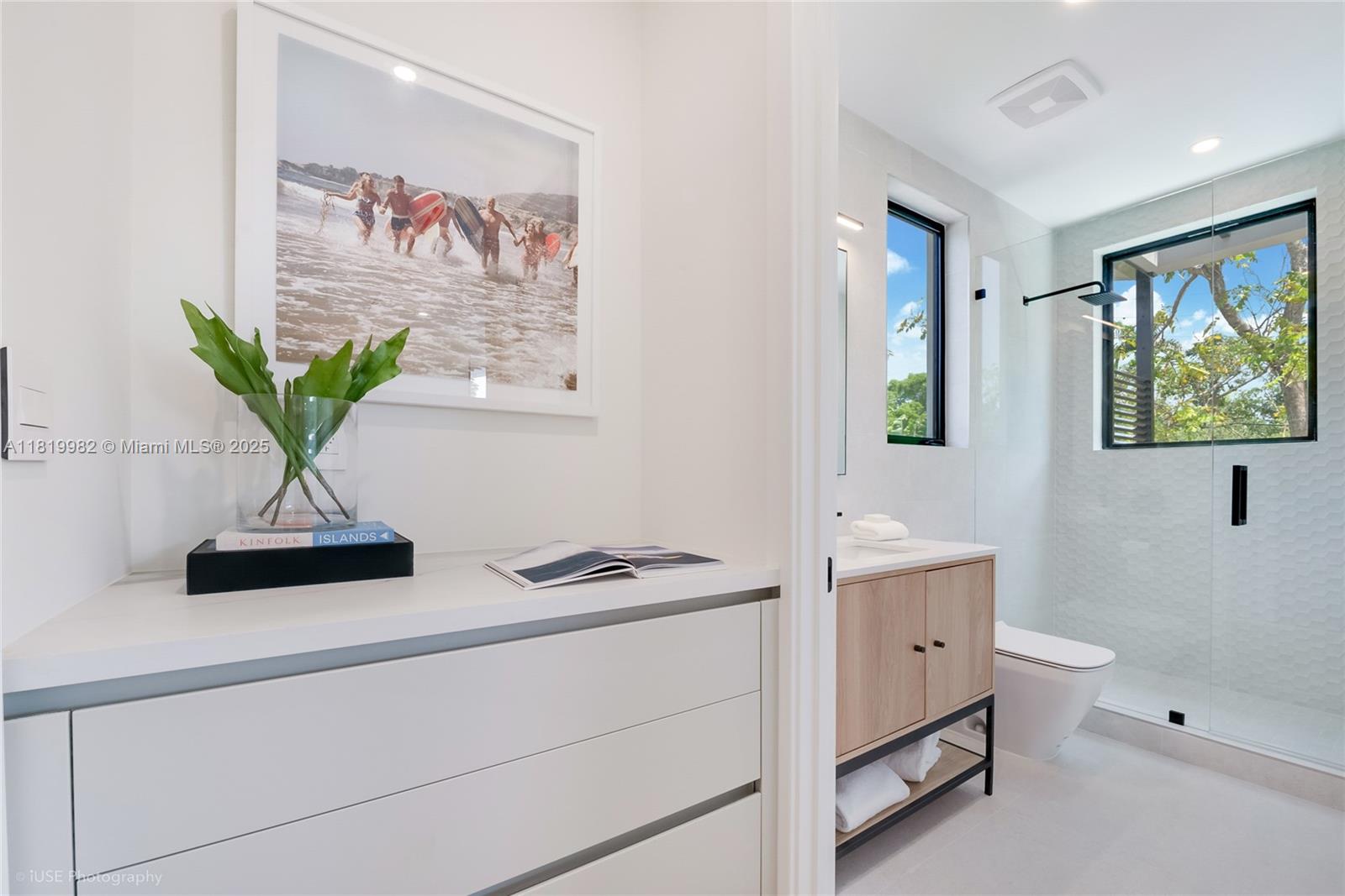 4110 Park Ave Miami, FL 33133