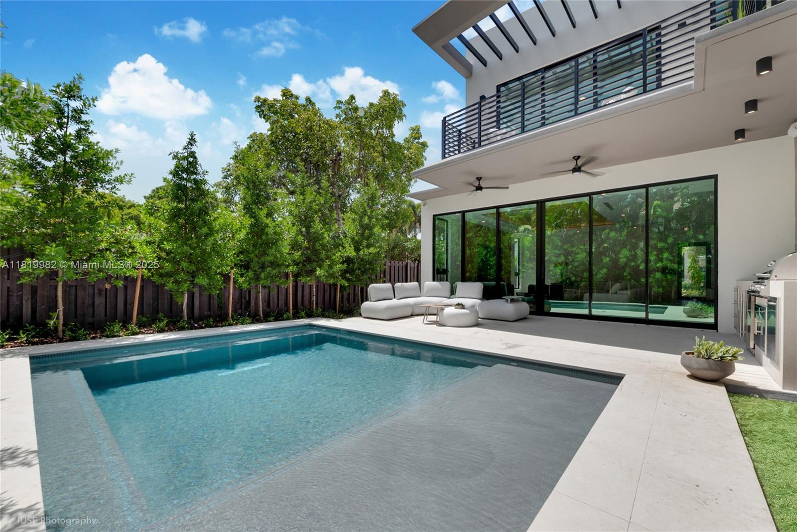 4110 Park Ave Miami, FL 33133