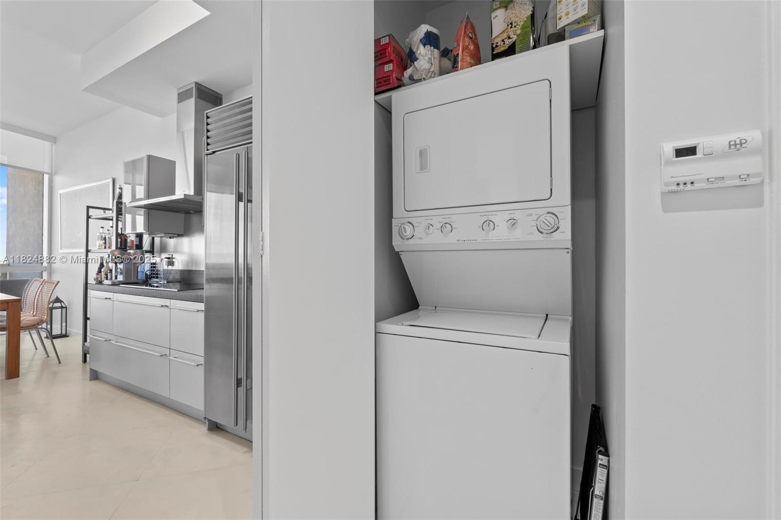 image Trump Royale Condo9