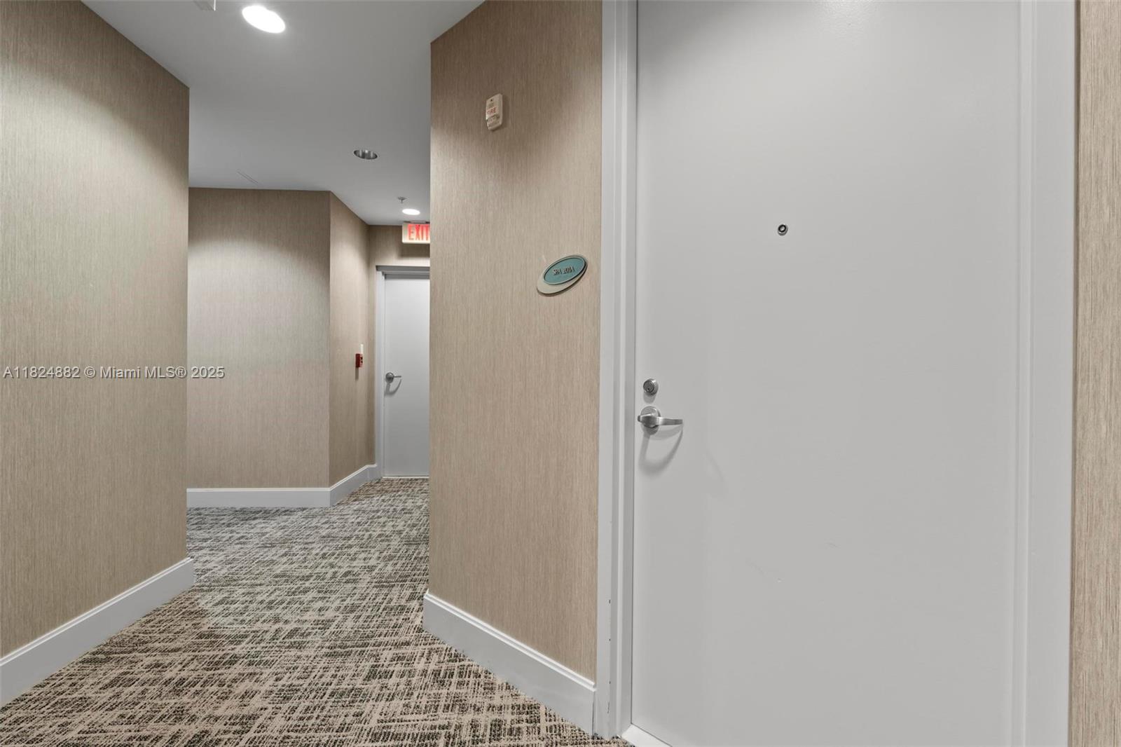 image Trump Royale Condo10