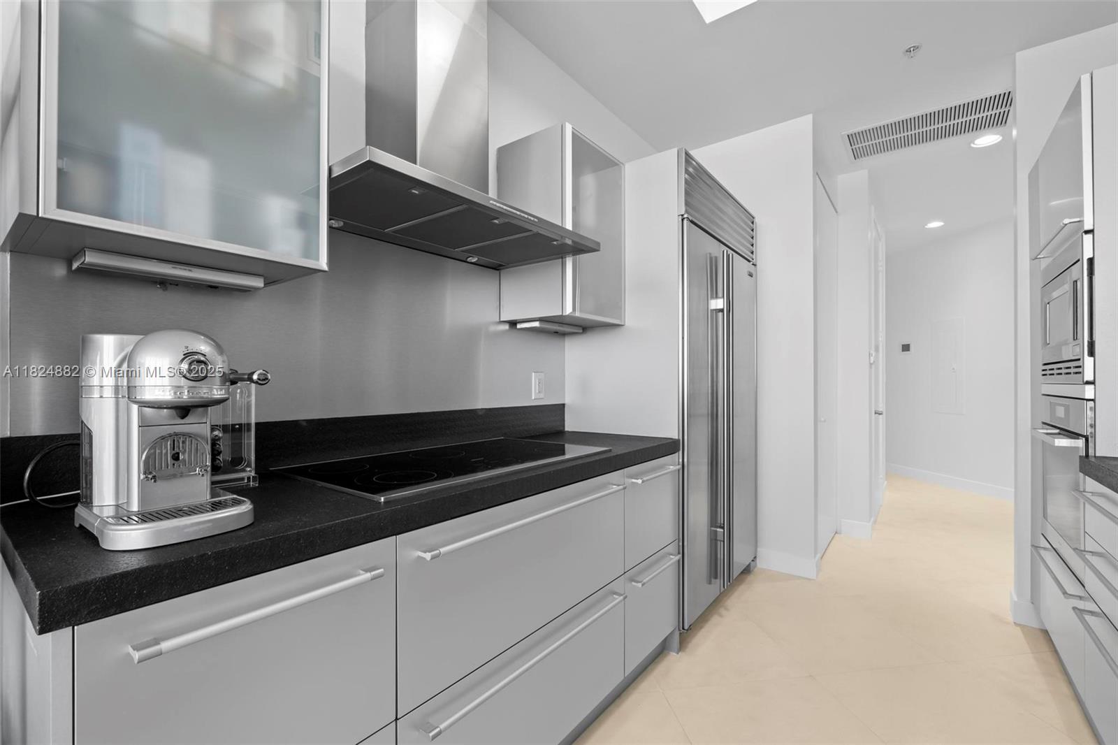image Trump Royale Condo6