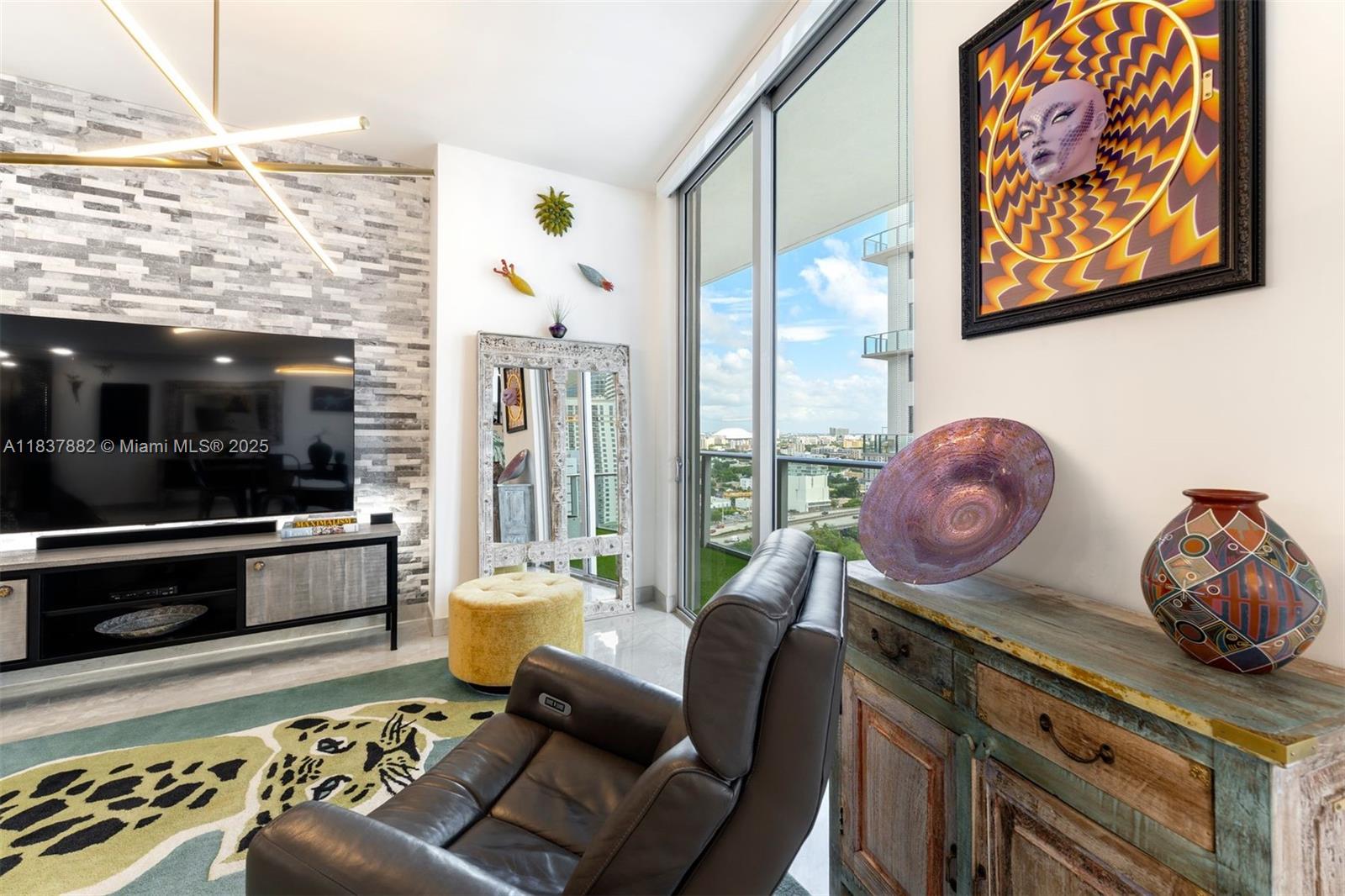 image BRICKELL TEN CONDO6