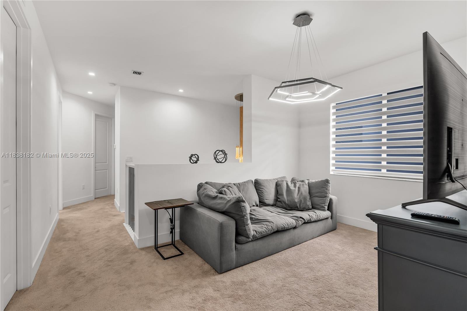 4374 NW 81st Ave Doral, FL 33166