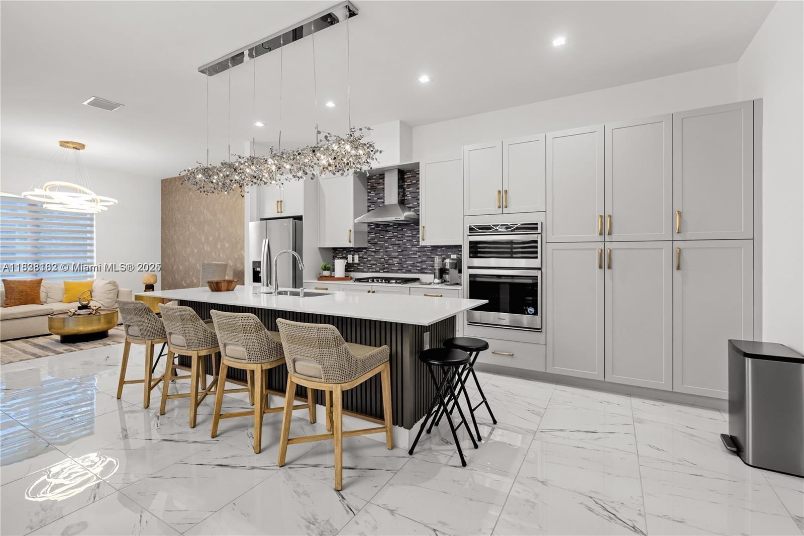 4374 NW 81st Ave Doral, FL 33166