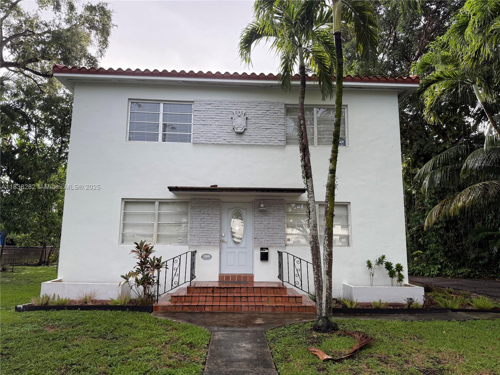 3909 Ponce De Leon Blvd #2