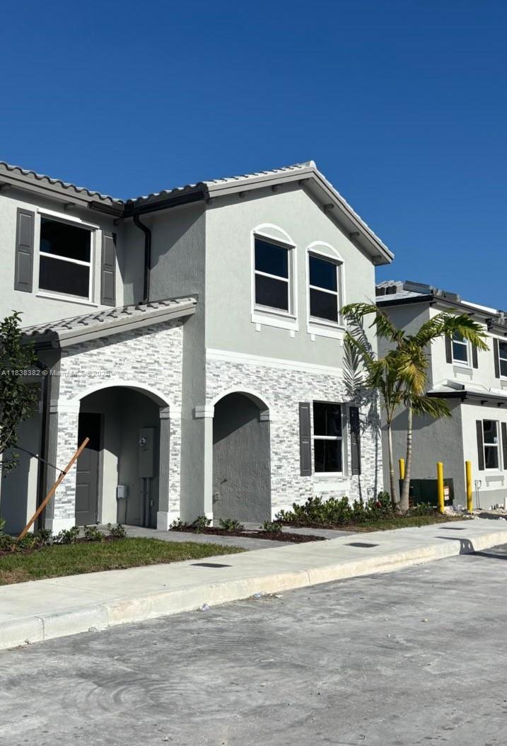 151 SE 11th Ave #151