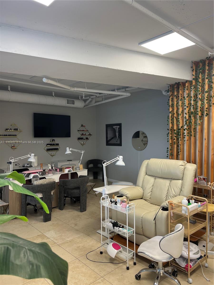 image Midblock Miami Condo18