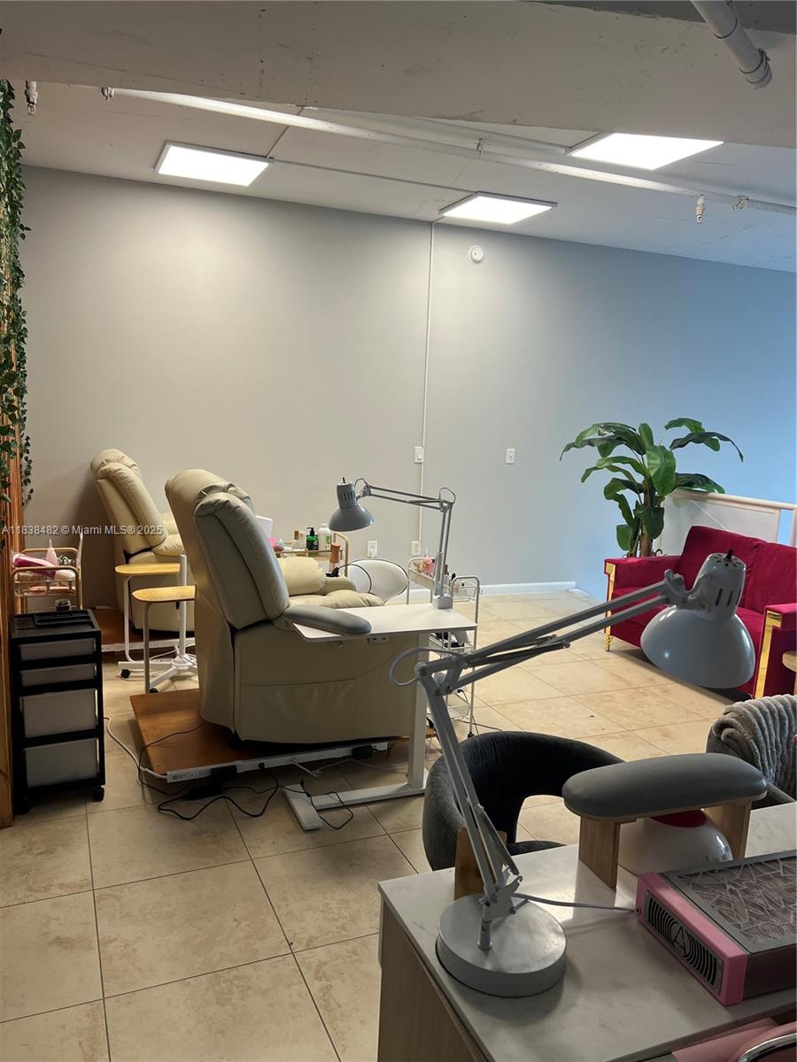 image Midblock Miami Condo21