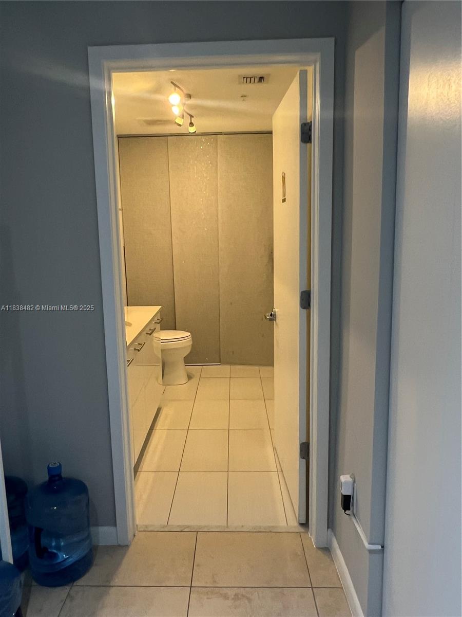 image Midblock Miami Condo31