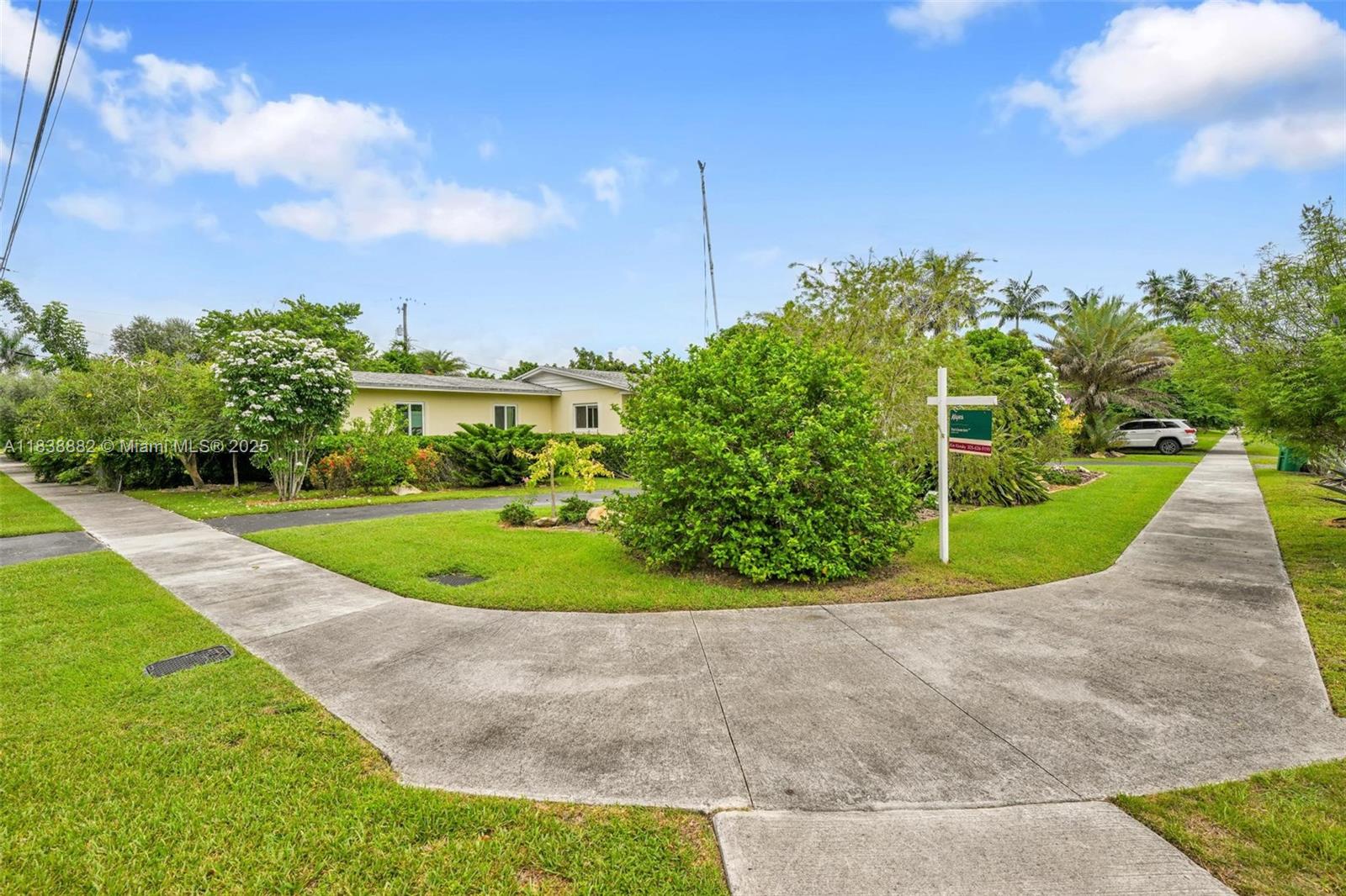 85 NW 21st St