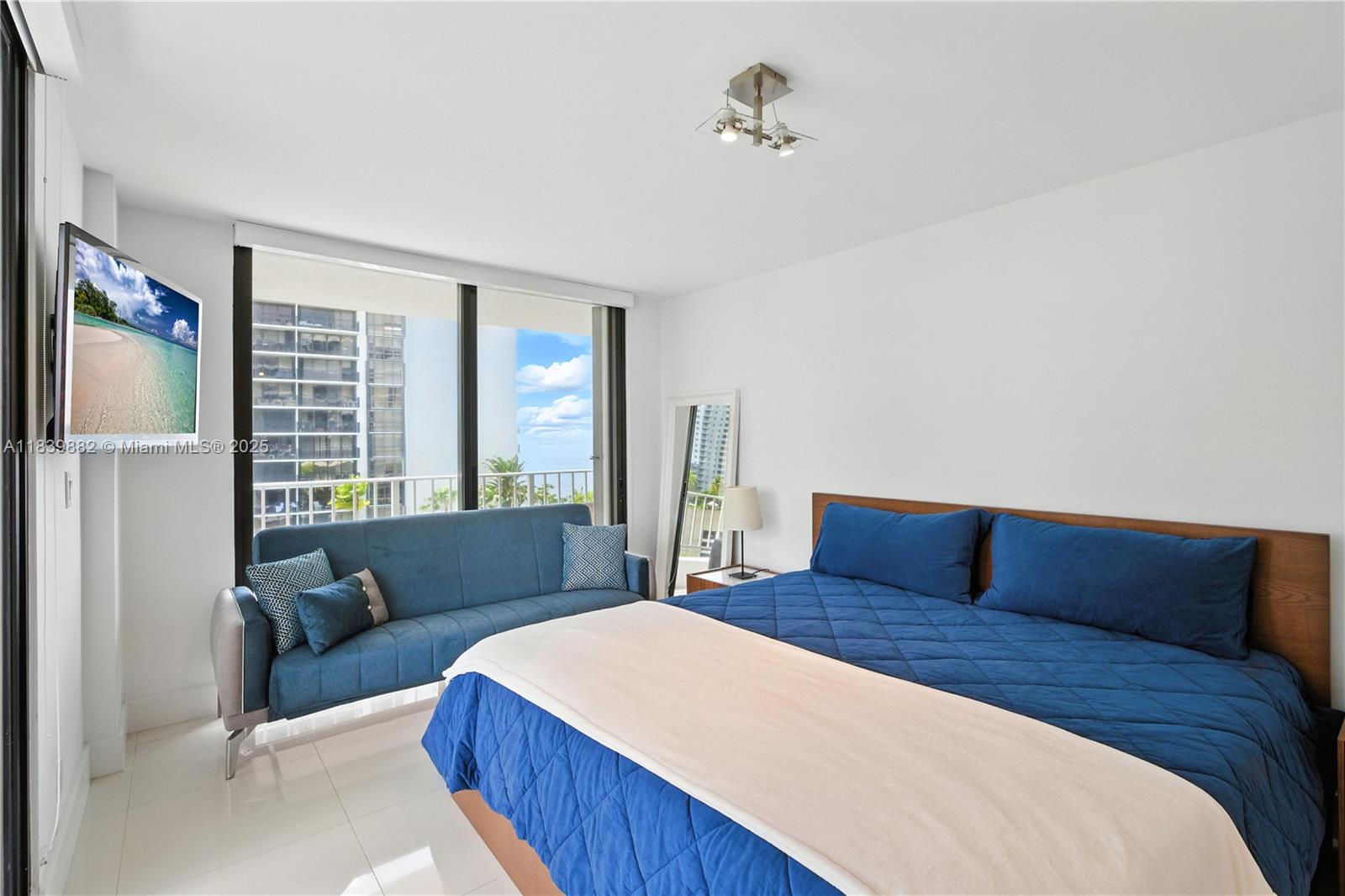 image Brickell Harbour Condo10