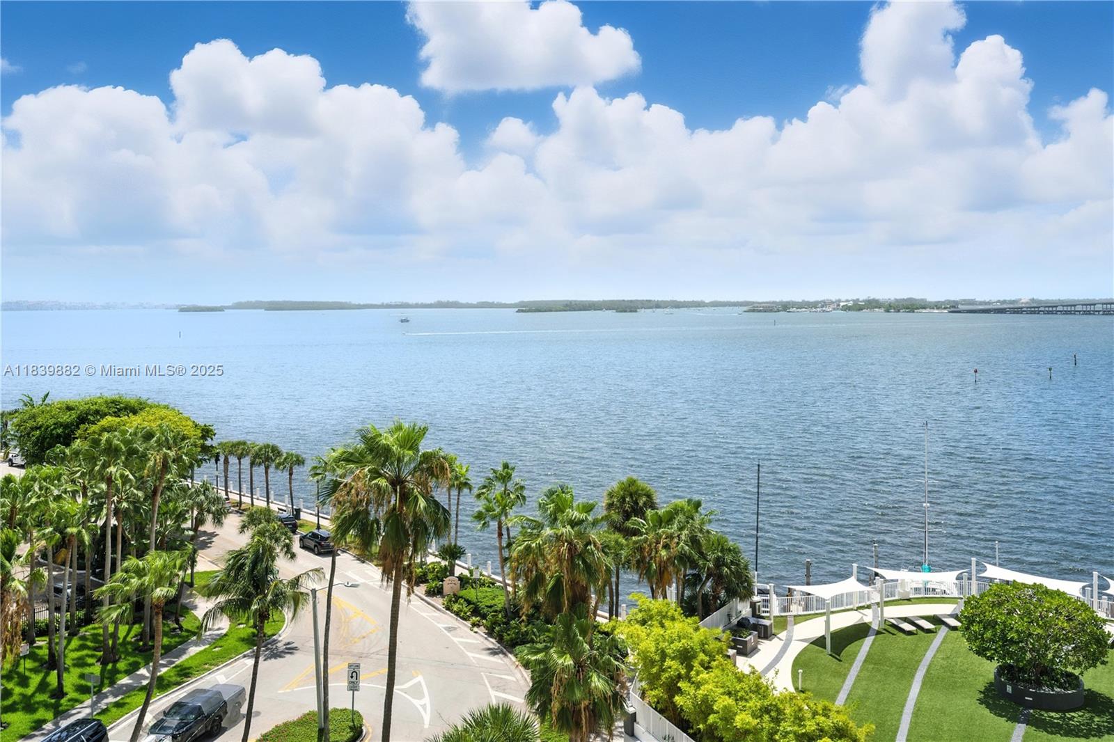 image Brickell Harbour Condo1