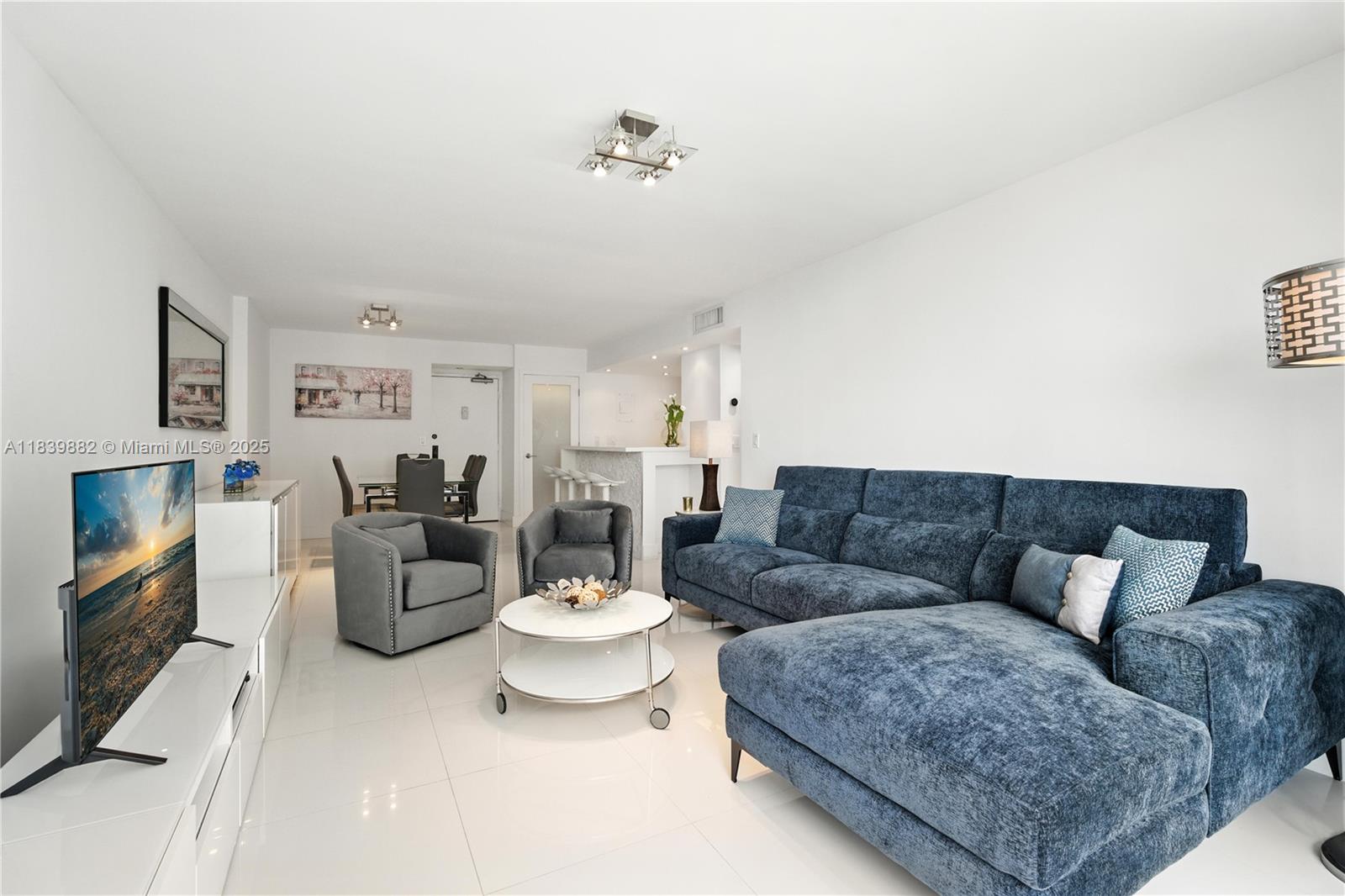 image Brickell Harbour Condo8