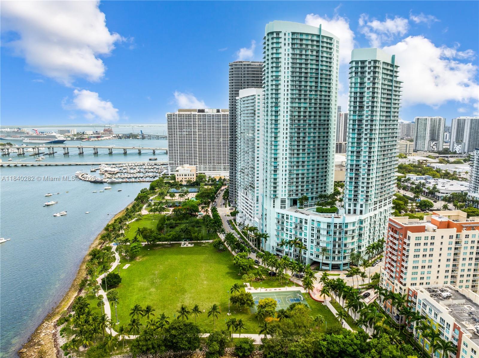 1900 N Bayshore Dr #3715