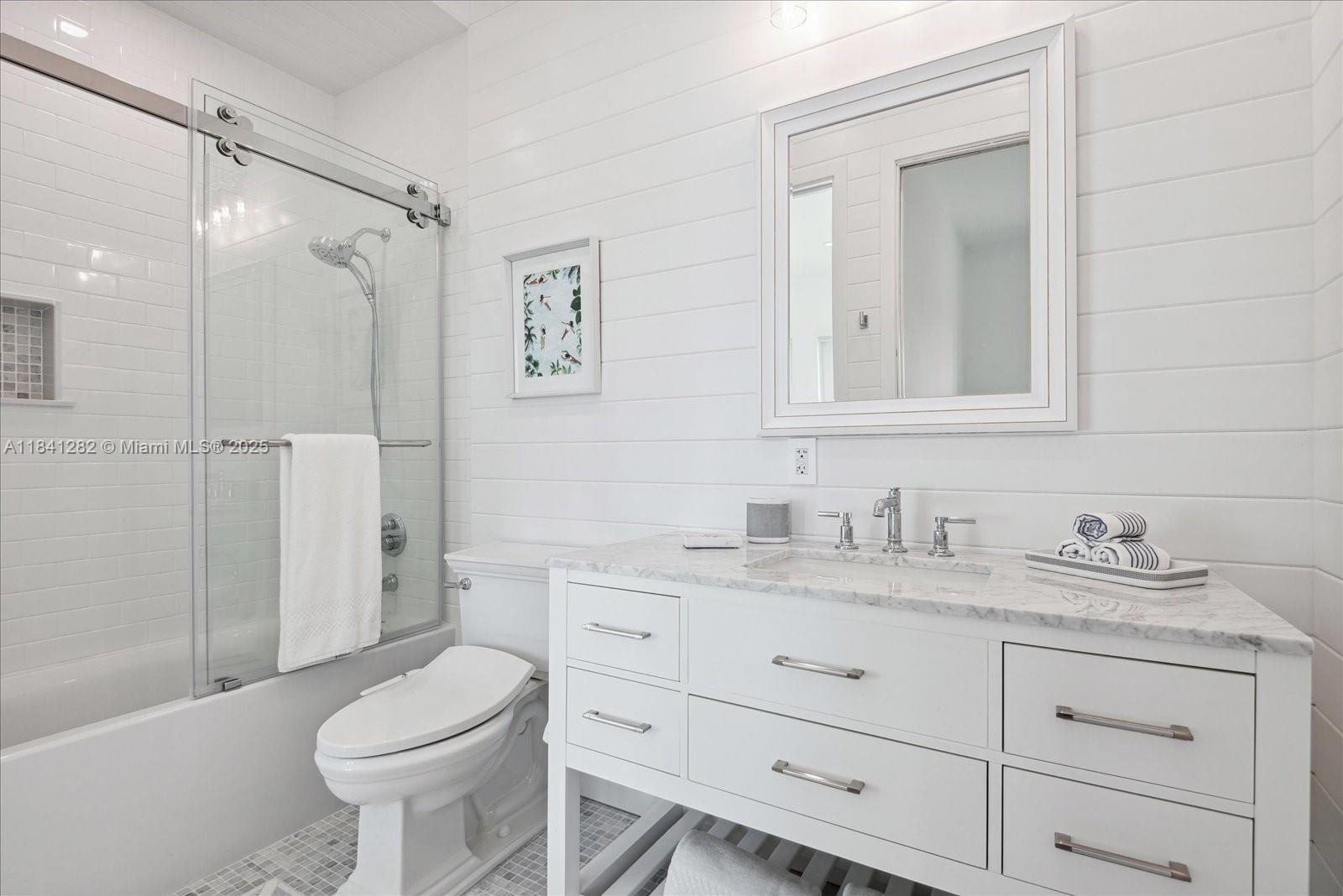 350 E Woodcrest Rd Key Biscayne, FL 33149 350 E Woodcrest Rd Key Biscayne, FL 33149