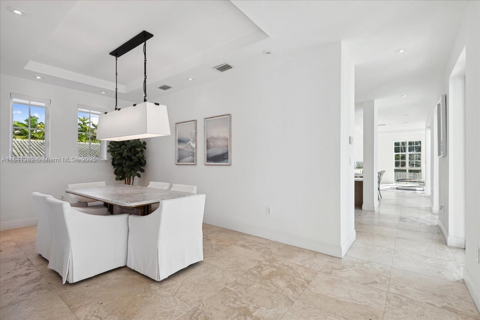 350 E Woodcrest Rd Key Biscayne, FL 33149 350 E Woodcrest Rd Key Biscayne, FL 33149