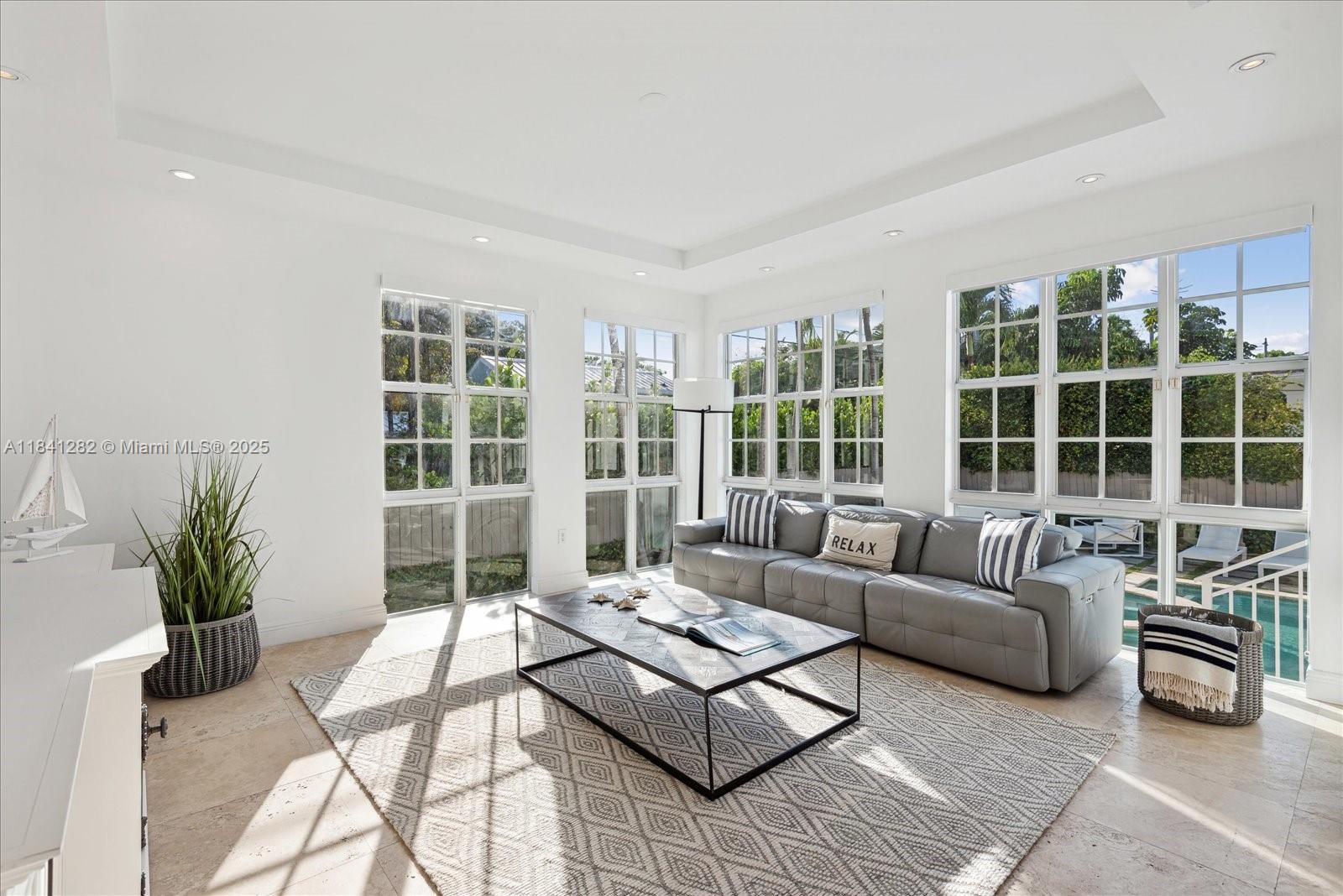 350 E Woodcrest Rd Key Biscayne, FL 33149 350 E Woodcrest Rd Key Biscayne, FL 33149