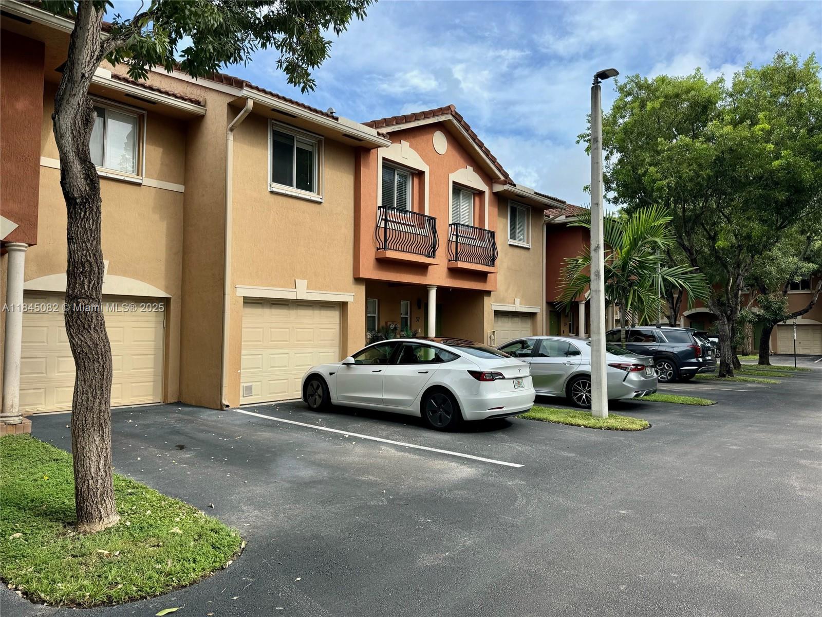 35 SE 3rd Ave #35