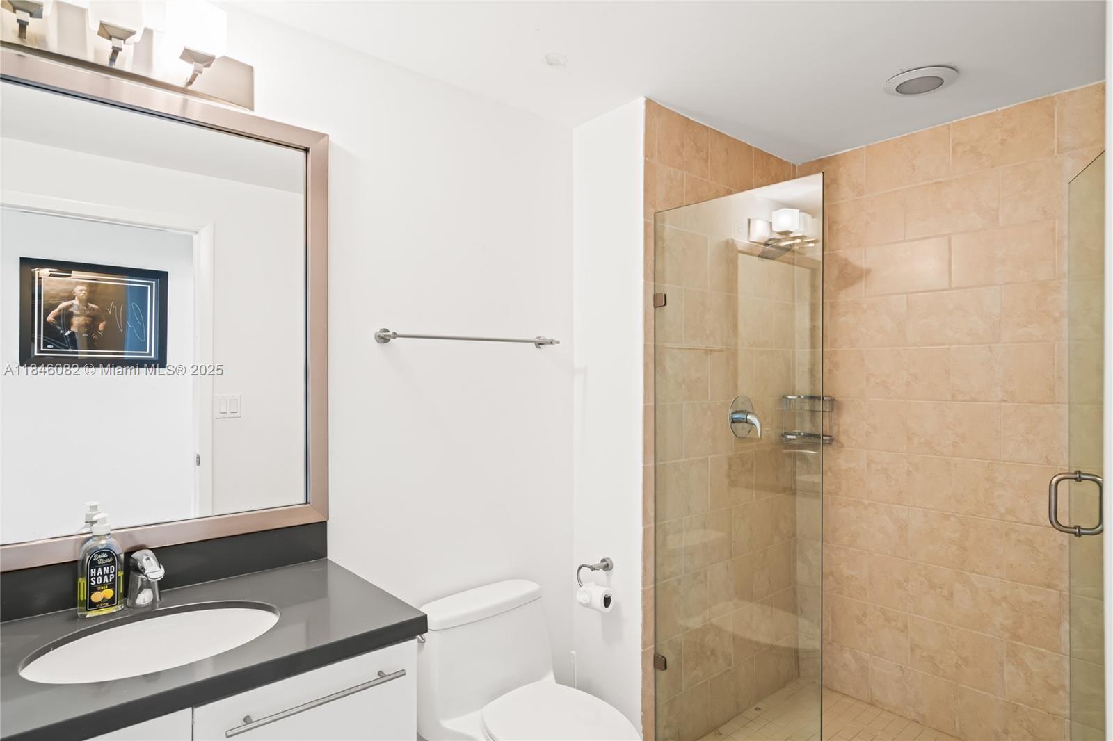 image Ivy Condominium9