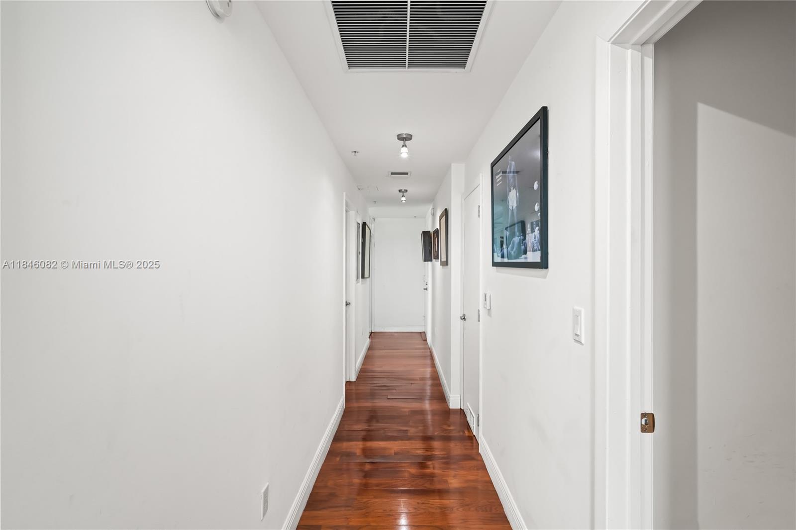 image Ivy Condominium11