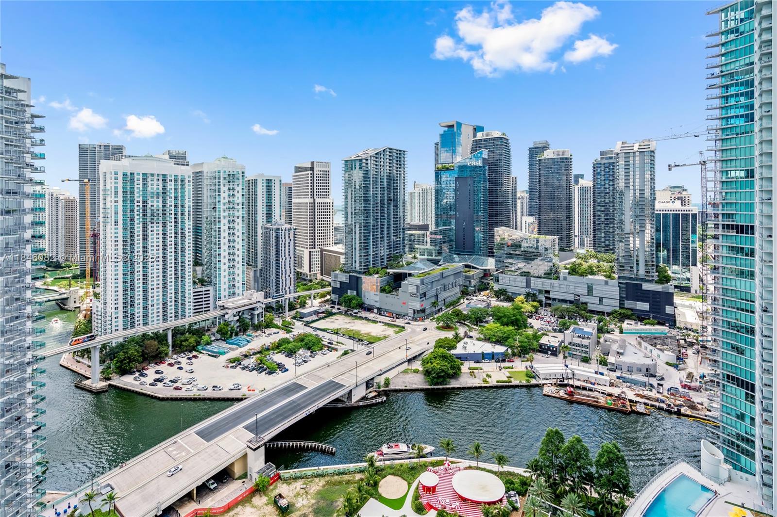 image Ivy Condominium23