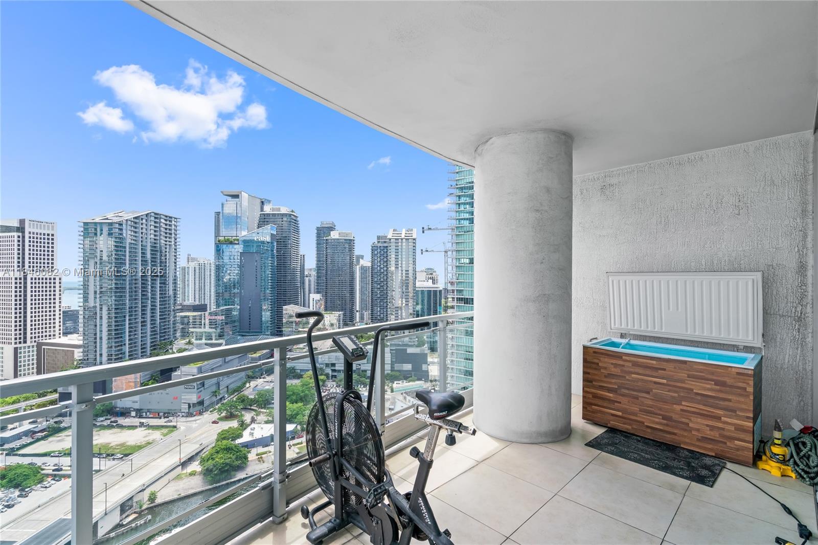 image Ivy Condominium3