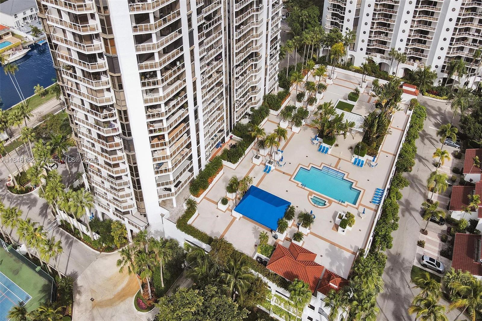 3598 Yacht Clb Dr #1601 Aventura, FL 33180