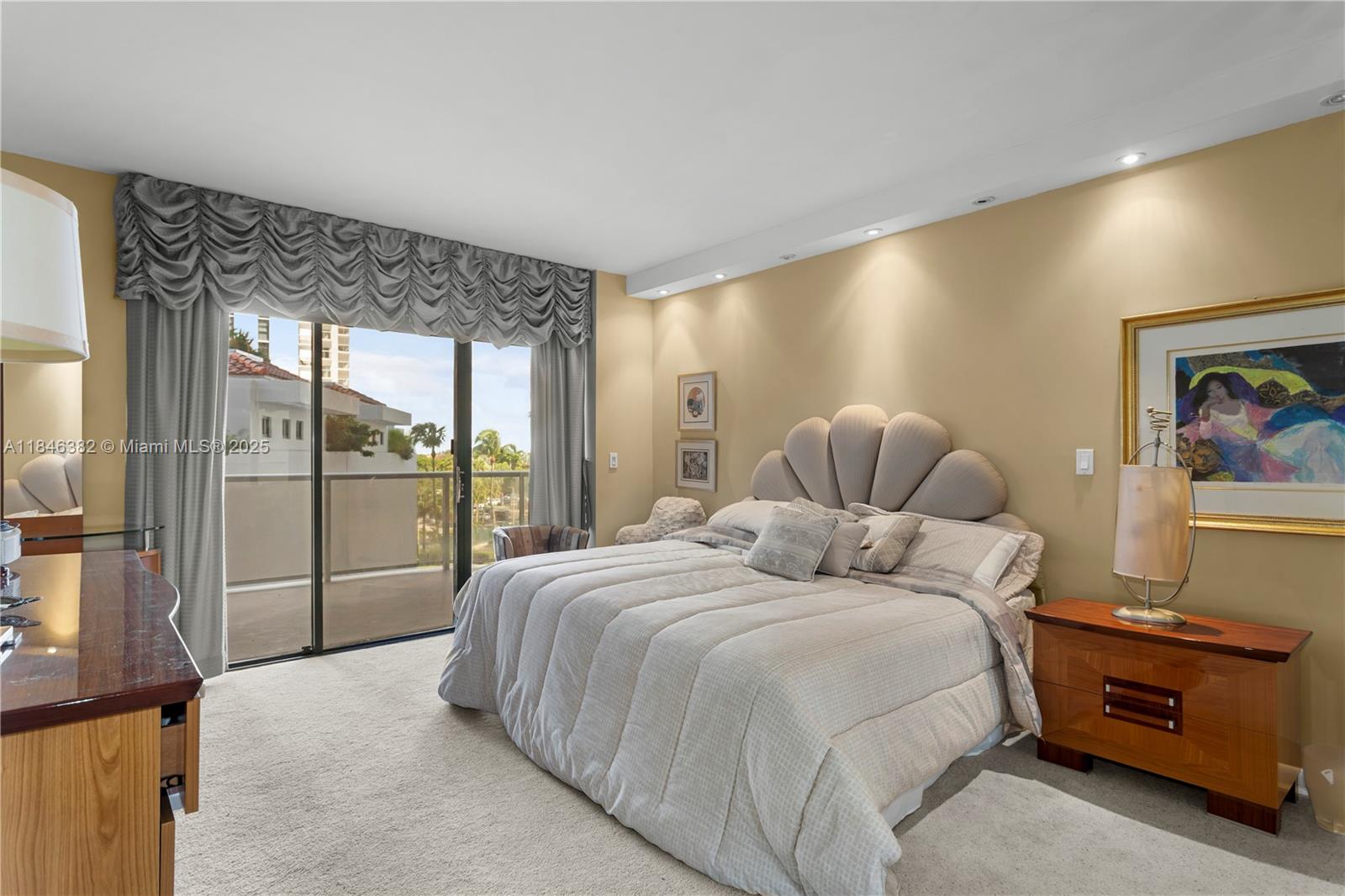 image Hamptons West Condo16