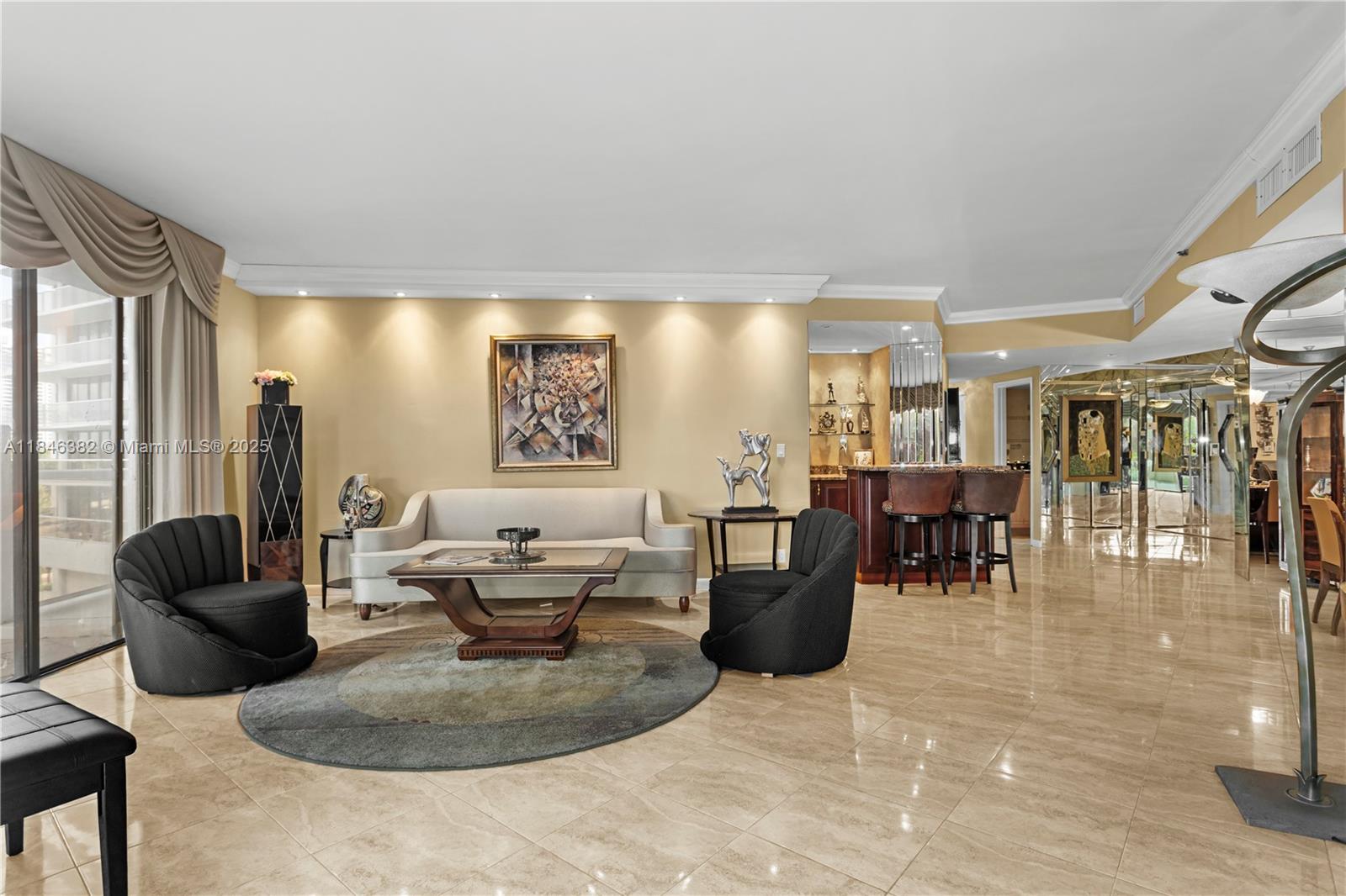 image Hamptons West Condo8