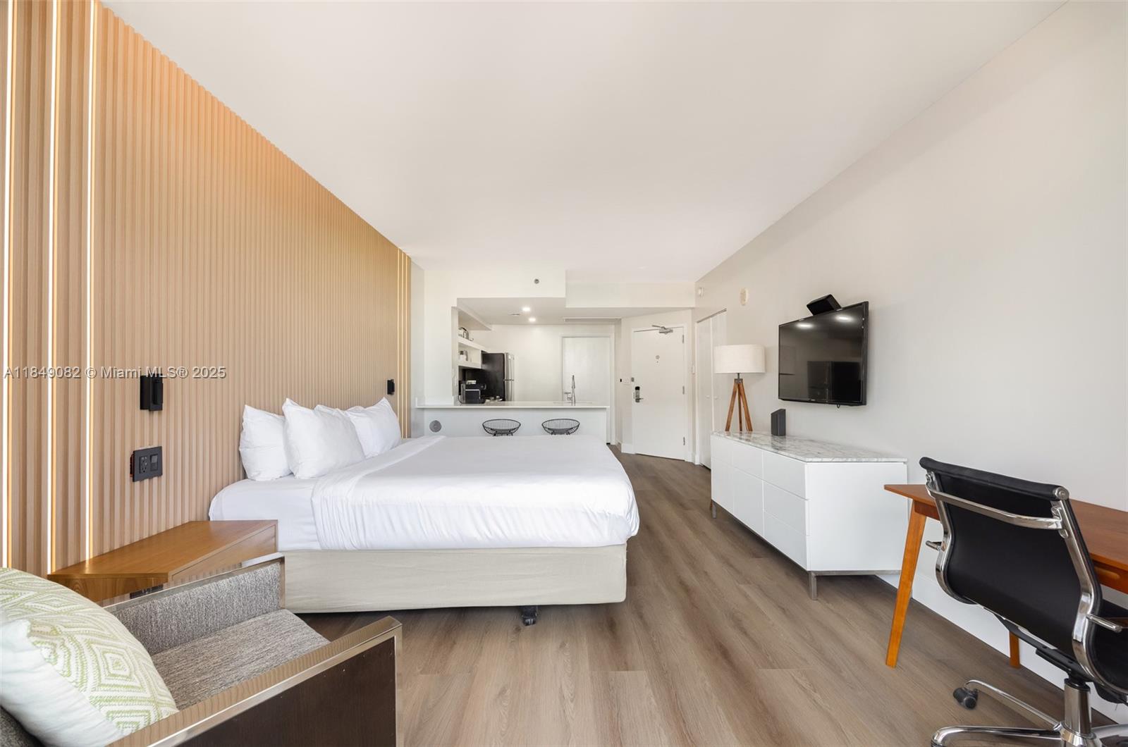 image Mutiny Park Hotel Arya1