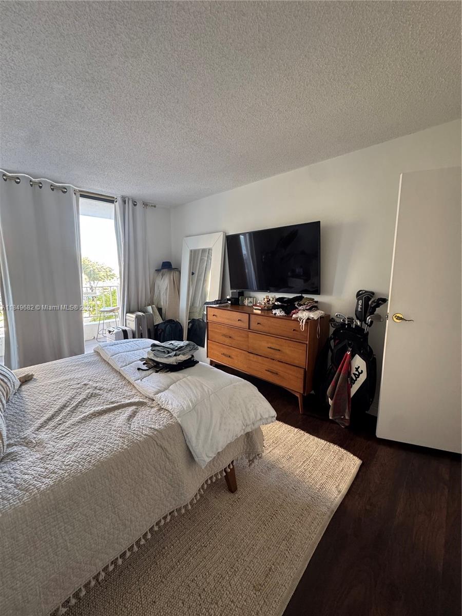 image Brickell Harbour Condo10