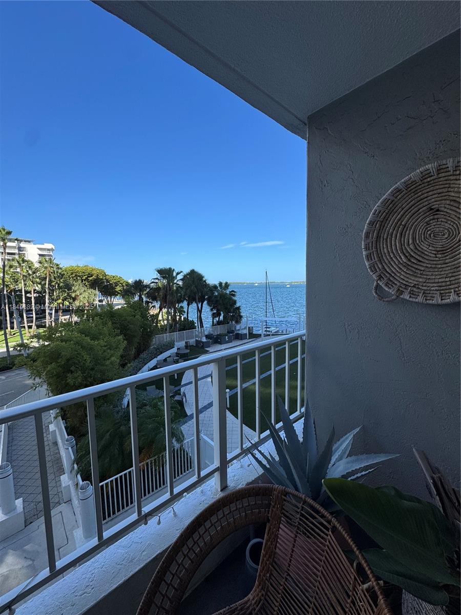 image Brickell Harbour Condo15
