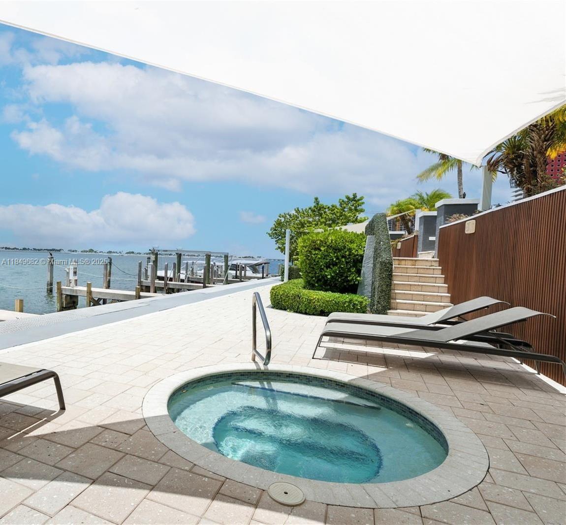 image Brickell Harbour Condo4
