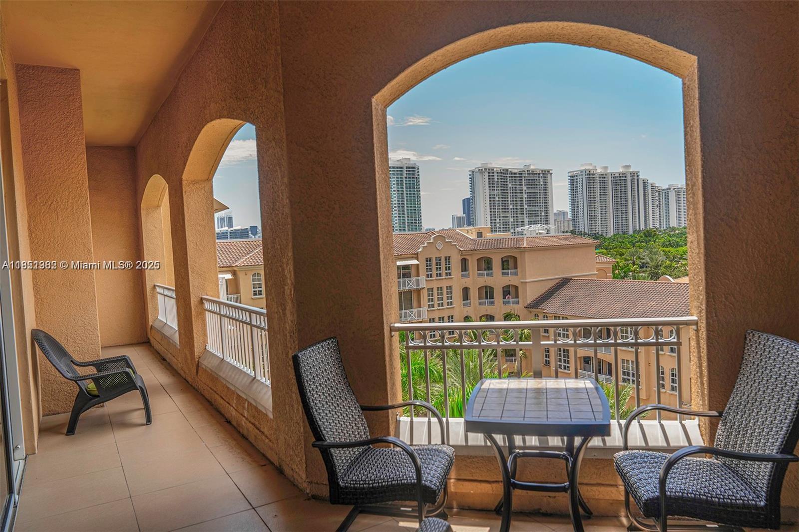 image Alaqua Condo10
