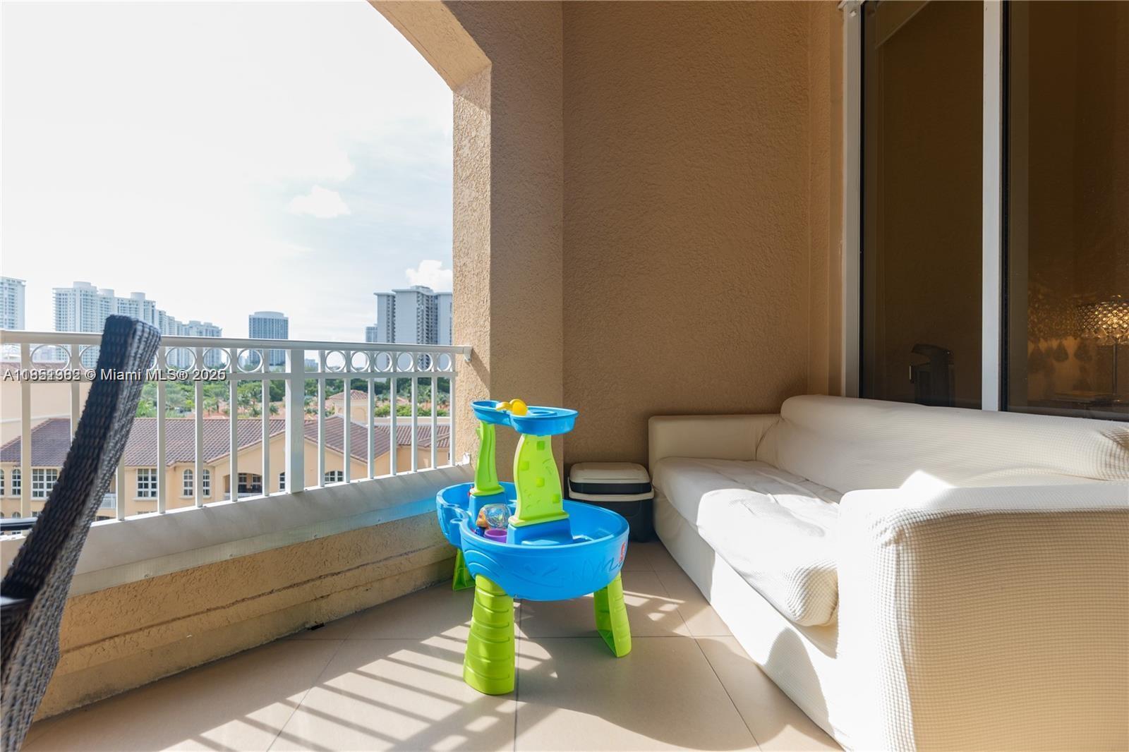 image Alaqua Condo11