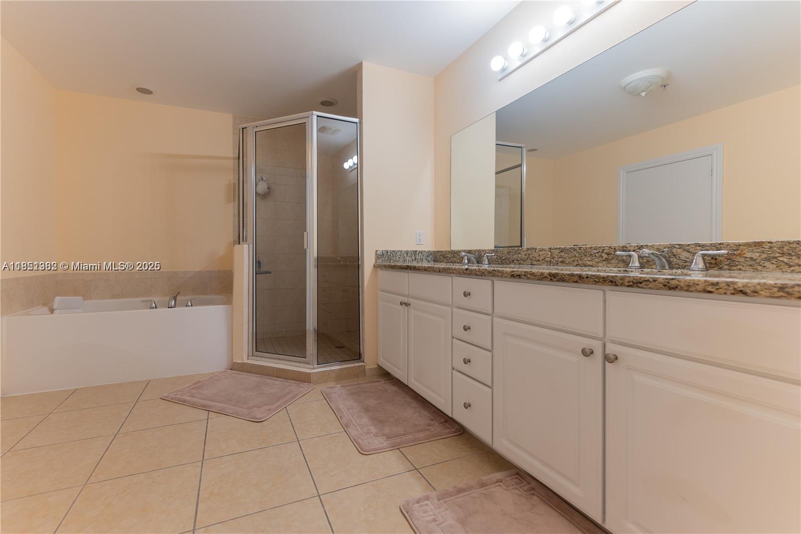 image Alaqua Condo31