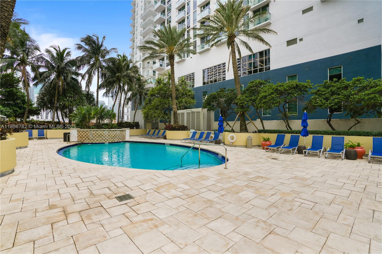 image Vizcayne Condominium23